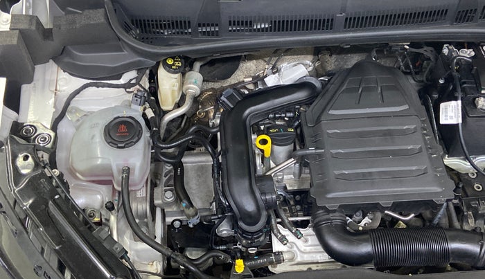 2025 Skoda KUSHAQ Sportline 1.0L TSI AT, Petrol, Automatic, 6,830 km, Engine View - Right