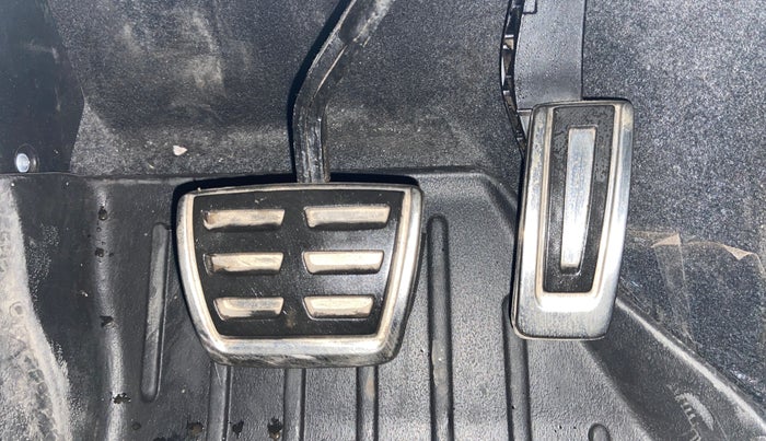 2025 Skoda KUSHAQ Sportline 1.0L TSI AT, Petrol, Automatic, 6,830 km, Pedals