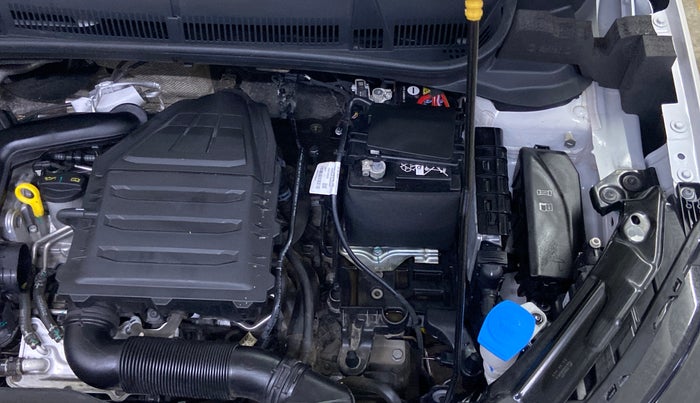 2025 Skoda KUSHAQ Sportline 1.0L TSI AT, Petrol, Automatic, 6,830 km, Engine View - Left