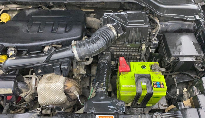 2020 Mahindra XUV300 W8 (O) 1.2 PETROL, Petrol, Manual, 1,04,286 km, Engine View - Left