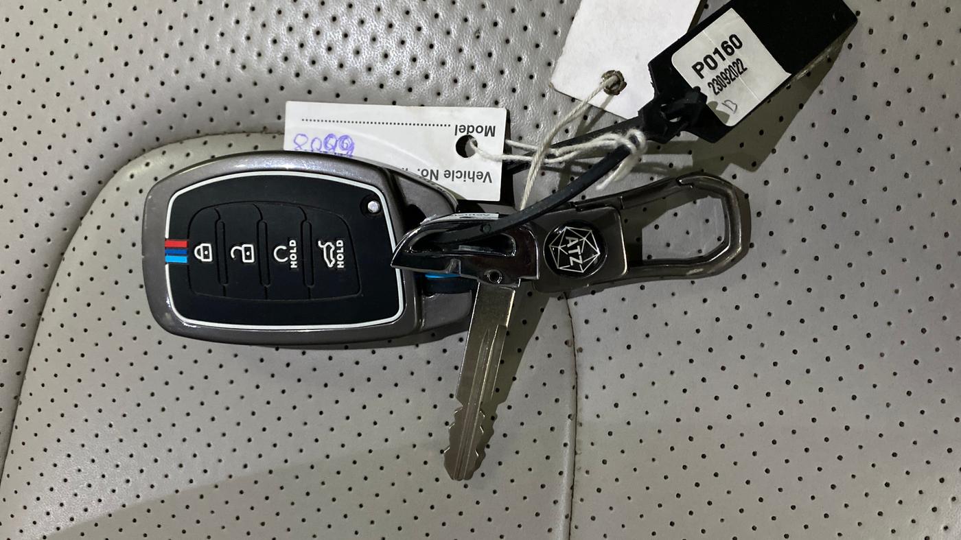 2022 Hyundai Creta SX EXECUTIVE 1.5 PETROL, Petrol, Manual, 29,334 km, Key Close Up