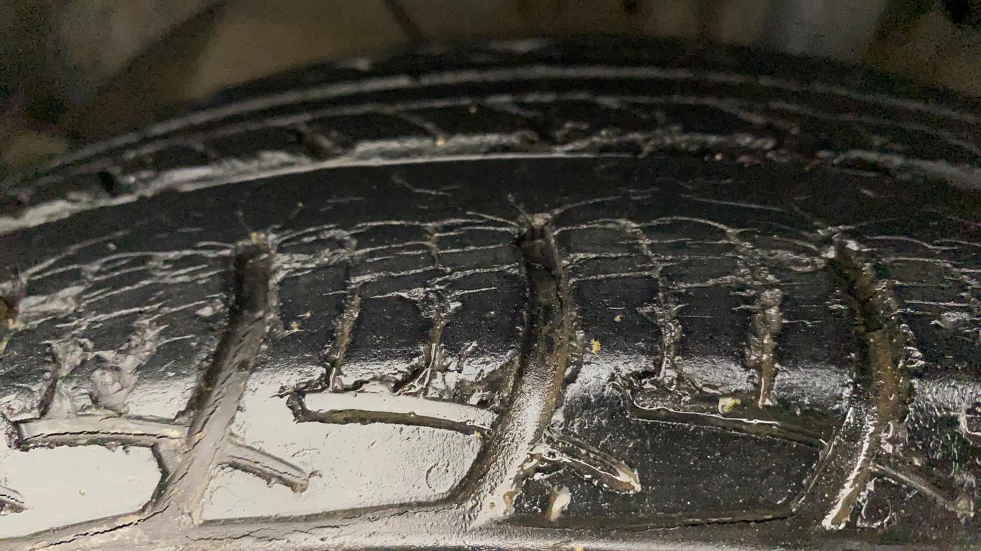 2016 Maruti Baleno DELTA PETROL 1.2, Petrol, Manual, 44,793 km, Left Front Tyre Tread
