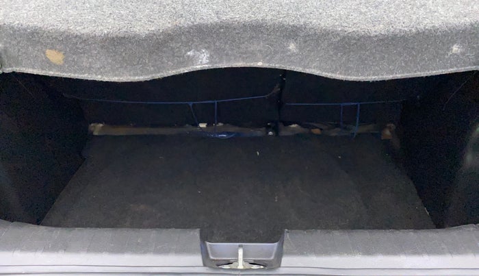 2016 Maruti Baleno DELTA PETROL 1.2, Petrol, Manual, 44,793 km, Boot Inside