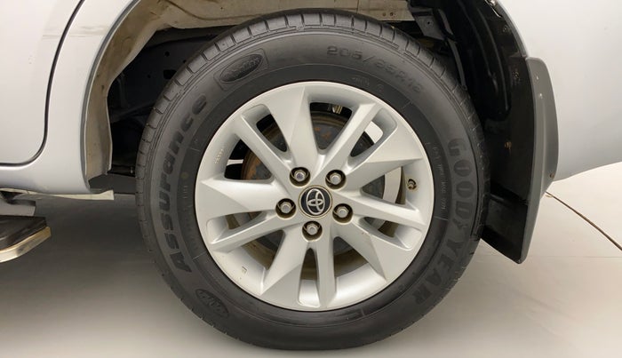 2018 Toyota Innova Crysta 2.4 GX 8 STR, Diesel, Manual, 54,051 km, Left Rear Wheel