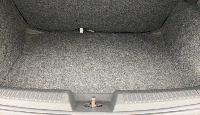 2018 Volkswagen Polo HIGHLINE PLUS 1.0 16 ALLOY, Petrol, Manual, 11,091 km, Boot Inside