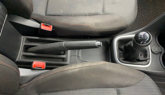 2018 Volkswagen Polo HIGHLINE PLUS 1.0 16 ALLOY, Petrol, Manual, 11,091 km, Gear Lever