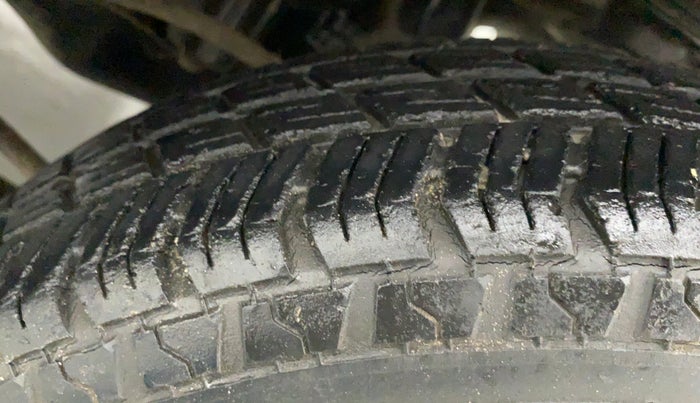 2013 Maruti Alto 800 VXI, Petrol, Manual, 29,997 km, Left Rear Tyre Tread