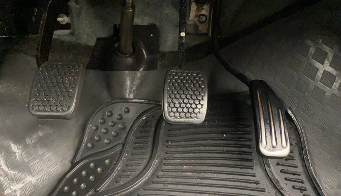 2015 Maruti Alto 800 LXI, Petrol, Manual, 47,936 km, Pedals