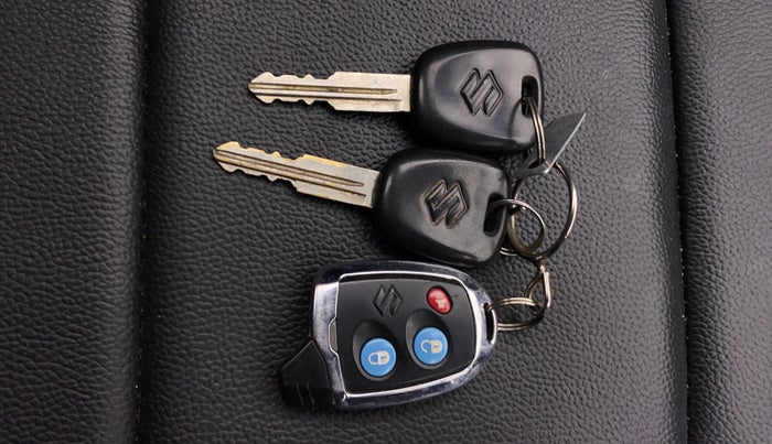 2015 Maruti Alto 800 LXI, Petrol, Manual, 47,936 km, Key Close Up