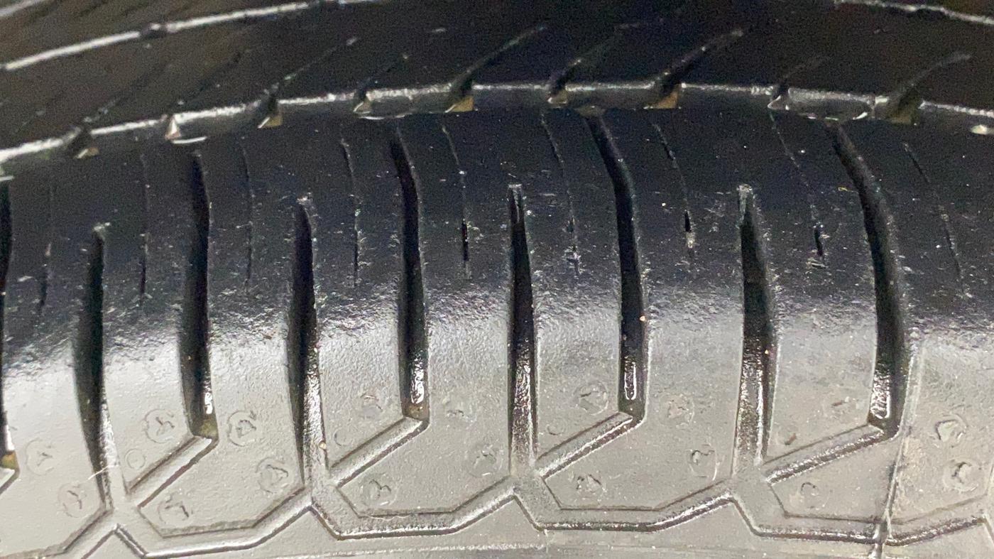 2015 Maruti Alto 800 LXI, Petrol, Manual, 48,018 km, Right Front Tyre Tread
