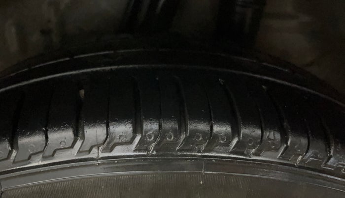 2019 Honda Amaze 1.2L I-VTEC VX CVT, CNG, Automatic, 63,328 km, Left Rear Tyre Tread