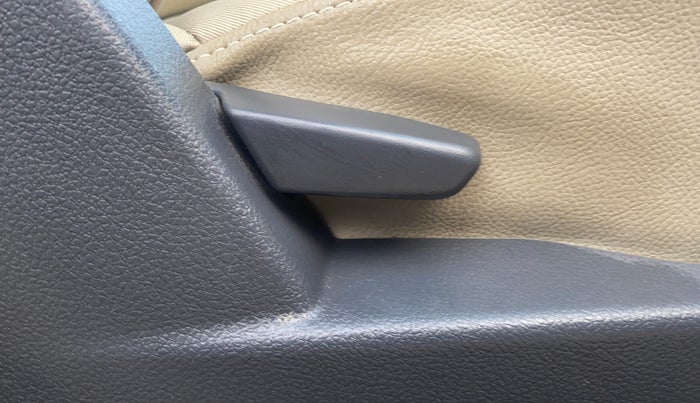 2014 Nissan Terrano XL (P), Petrol, Manual, 60,472 km, Driver Side Adjustment Panel