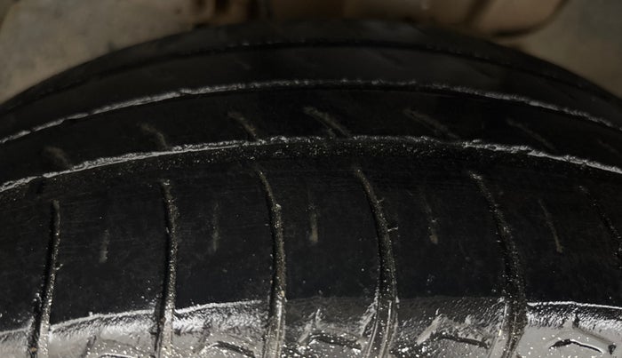 2019 Tata Tiago XZ PETROL, Petrol, Manual, 1,06,289 km, Left Front Tyre Tread