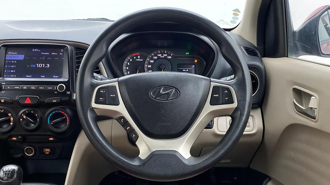 2018 Hyundai NEW SANTRO ASTA 1.1 MT, Petrol, Manual, 55,956 km, Steering Wheel Close Up