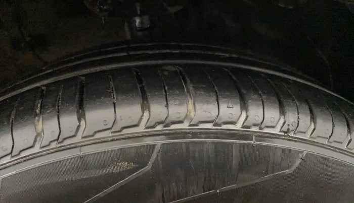 2023 KIA SONET HTX PLUS 1.5 DIESEL IMT , Diesel, Manual, 69,758 km, Right Front Tyre Tread