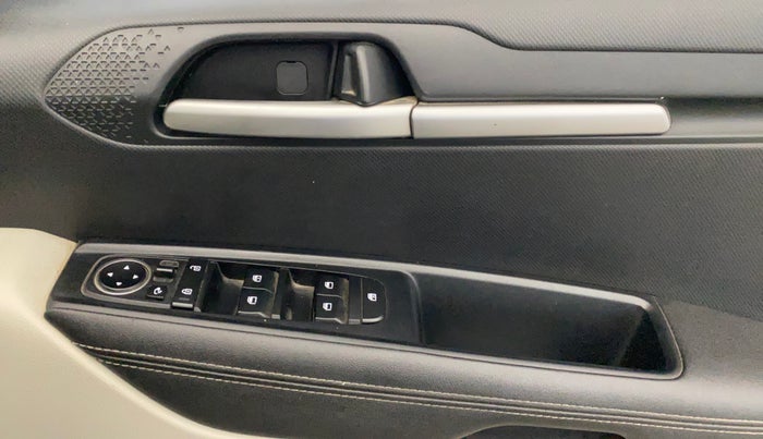 2023 KIA SONET HTX PLUS 1.5 DIESEL IMT , Diesel, Manual, 69,758 km, Driver Side Door Panels Control