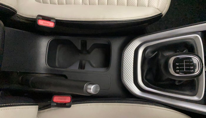 2023 KIA SONET HTX PLUS 1.5 DIESEL IMT , Diesel, Manual, 69,758 km, Gear Lever