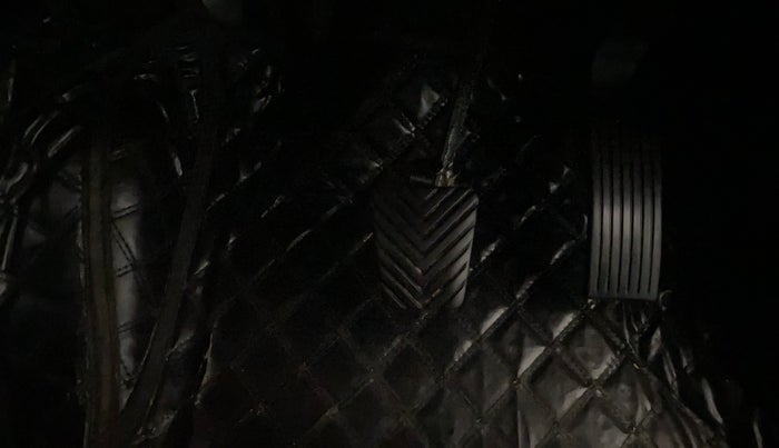 2023 KIA SONET HTX PLUS 1.5 DIESEL IMT , Diesel, Manual, 69,758 km, Pedals