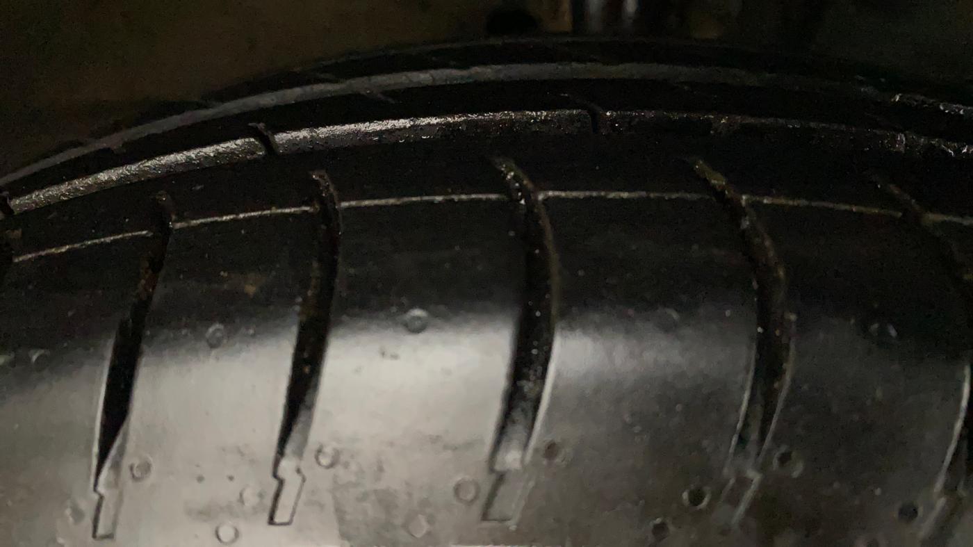 2017 Maruti Dzire VXI, Petrol, Manual, 53,597 km, Right Front Tyre Tread