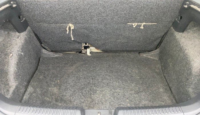 2012 Volkswagen Polo TRENDLINE 1.2L PETROL, Petrol, Manual, 1,00,825 km, Boot Inside