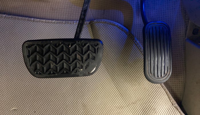 2012 Toyota Fortuner 3.0 AT 4X2, Diesel, Automatic, 1,59,025 km, Pedals