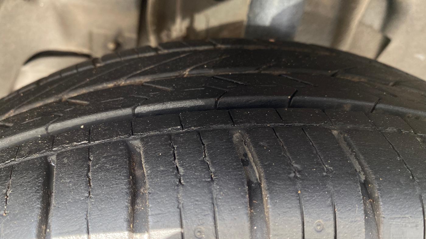 2017 Tata Tiago XTA PETROL, Petrol, Automatic, 70,095 km, Left Front Tyre Tread