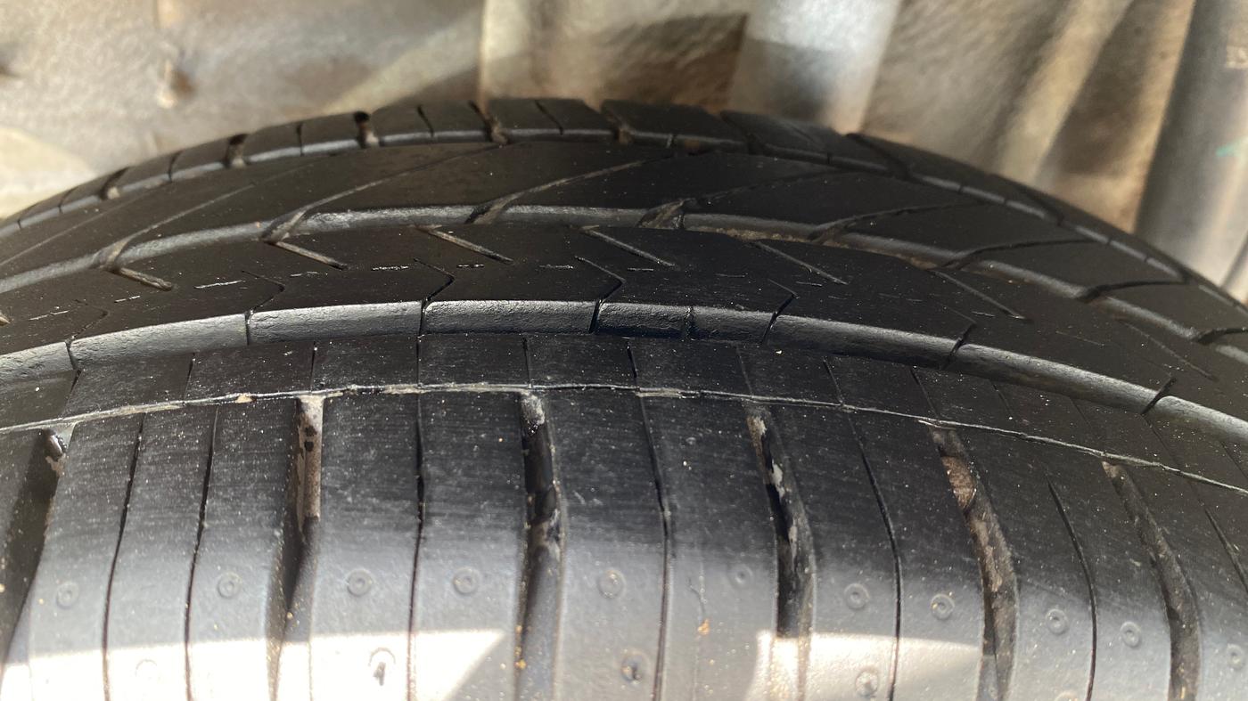 2017 Tata Tiago XTA PETROL, Petrol, Automatic, 70,095 km, Left Rear Tyre Tread