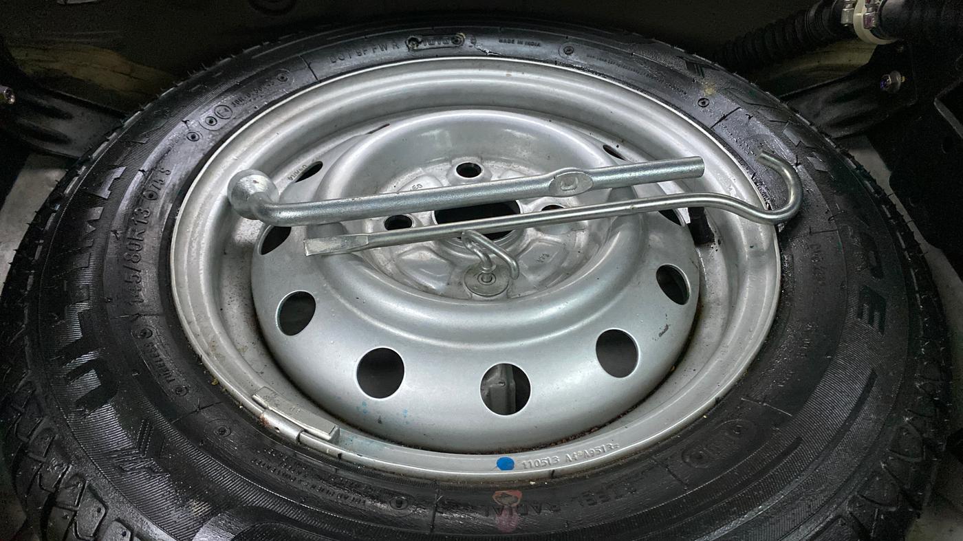 2013 Maruti Wagon R 1.0 LXI CNG, CNG, Manual, 71,367 km, Spare Tyre