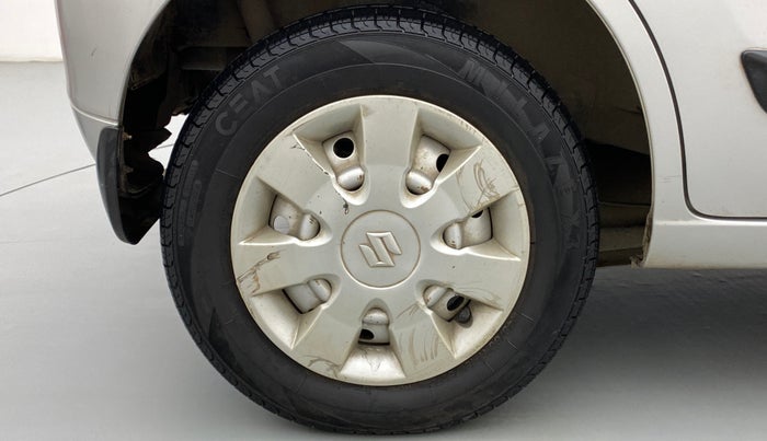 2013 Maruti Wagon R 1.0 LXI CNG, CNG, Manual, 71,367 km, Right Rear Wheel