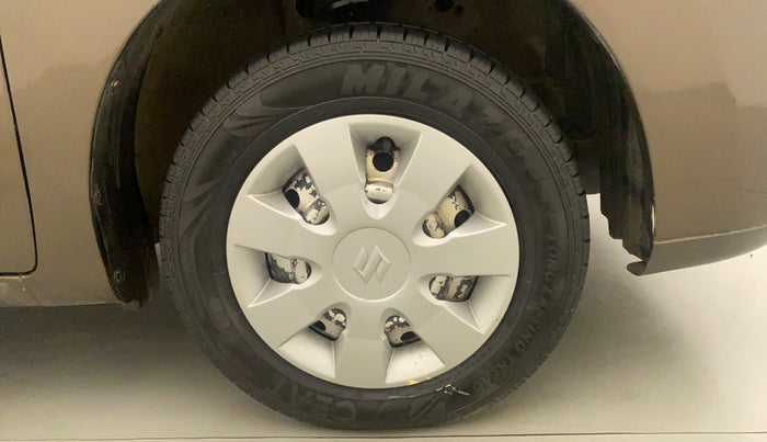 2012 Maruti Wagon R 1.0 LXI, Petrol, Manual, 75,506 km, Right Front Wheel