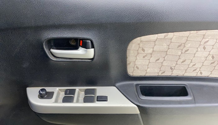 2016 Maruti Wagon R 1.0 VXI, Petrol, Manual, 79,584 km, Driver Side Door Panels Control