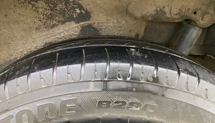 2016 Maruti Wagon R 1.0 VXI, Petrol, Manual, 79,584 km, Left Rear Tyre Tread