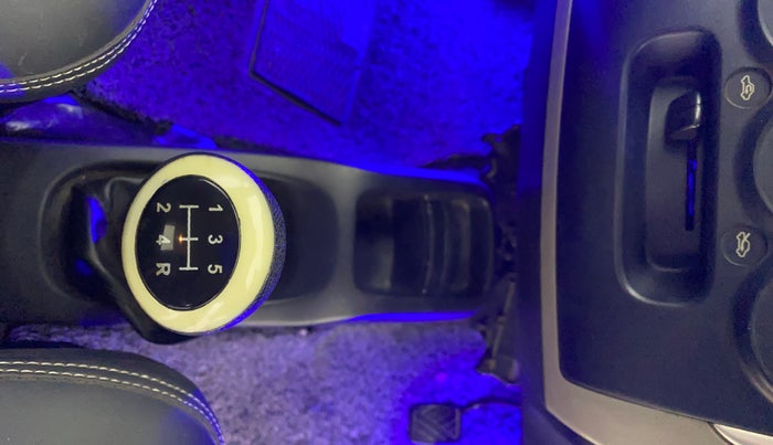 2016 Maruti Wagon R 1.0 VXI, Petrol, Manual, 79,584 km, Gear Lever