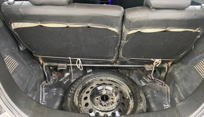 2016 Maruti Wagon R 1.0 VXI, Petrol, Manual, 79,584 km, Boot Inside