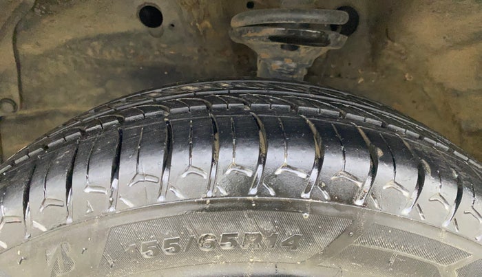 2016 Maruti Wagon R 1.0 VXI, Petrol, Manual, 79,584 km, Left Front Tyre Tread