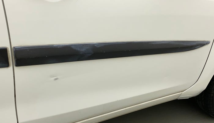 2013 Maruti Ritz VXI, Petrol, Manual, 18,176 km, Driver-side door - Slightly dented