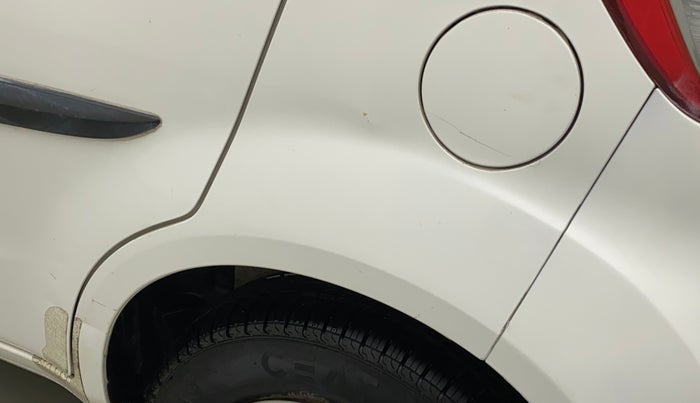 2013 Maruti Ritz VXI, Petrol, Manual, 18,176 km, Left quarter panel - Minor scratches