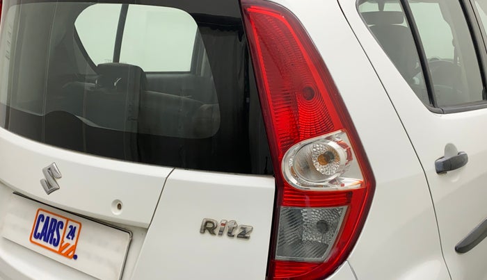 2013 Maruti Ritz VXI, Petrol, Manual, 18,176 km, Right tail light - Minor scratches