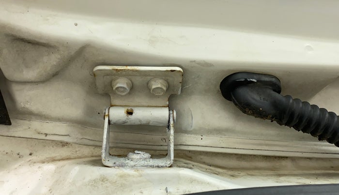 2013 Maruti Ritz VXI, Petrol, Manual, 18,176 km, Dicky (Boot door) - Slightly rusted