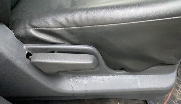2013 Maruti Ritz VXI, Petrol, Manual, 18,176 km, Driver Side Adjustment Panel