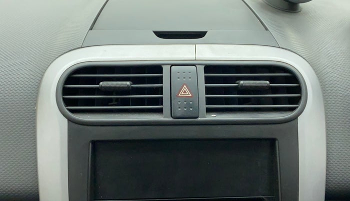 2013 Maruti Ritz VXI, Petrol, Manual, 18,176 km, AC Unit - AC panel minor damage