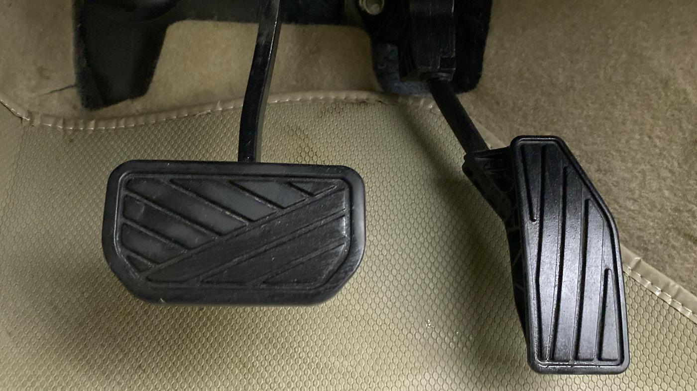 2020 Maruti Ertiga VXI AT SHVS, Petrol, Automatic, 13,077 km, Pedals