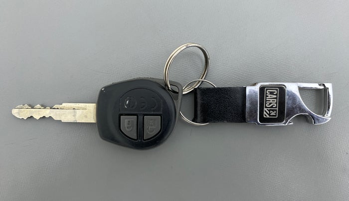 2020 Maruti Ertiga VXI AT SHVS, Petrol, Automatic, 13,077 km, Key Close Up