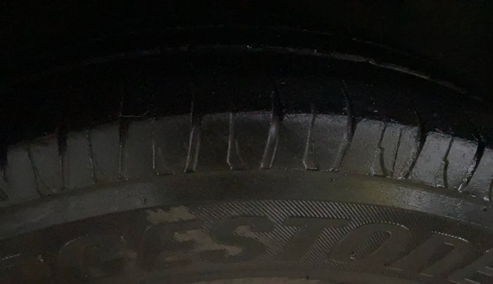 2015 Hyundai Grand i10 MAGNA 1.2 KAPPA VTVT, Petrol, Manual, 76,162 km, Right Front Tyre Tread