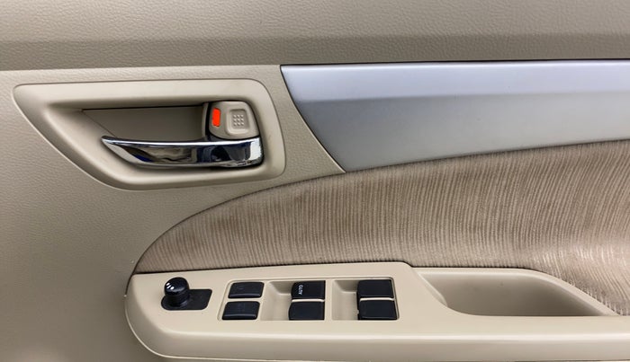 2015 Maruti Ertiga VXI CNG, CNG, Manual, 42,660 km, Driver Side Door Panels Control