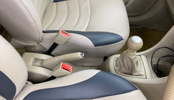 2015 Maruti Ertiga VXI CNG, CNG, Manual, 42,660 km, Gear Lever