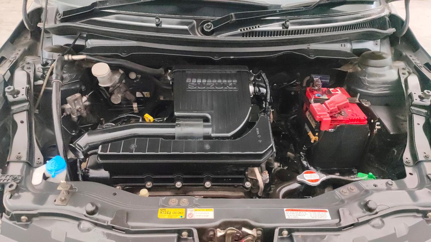 2016 Maruti Swift VXI, Petrol, Manual, 86,628 km, Engine View