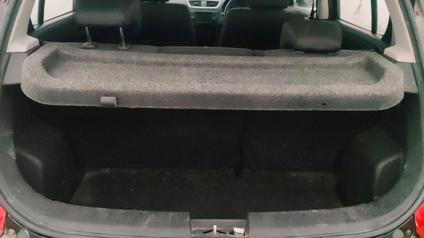 2016 Maruti Swift VXI, Petrol, Manual, 86,628 km, Boot Inside