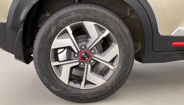2020 KIA SONET GTX PLUS 1.5D  MT, Diesel, Manual, 32,757 km, Right Rear Wheel