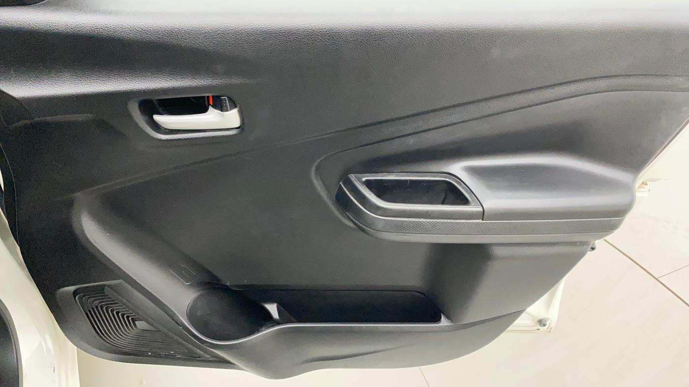 2022 Maruti Celerio VXI CNG, CNG, Manual, 39,884 km, Driver Side Door Panels Control